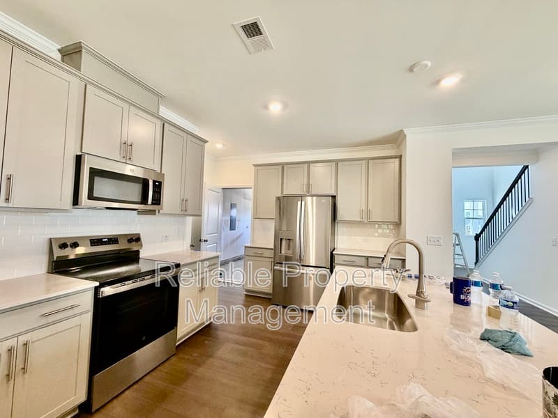 Lillington House: 354 Beachcomber