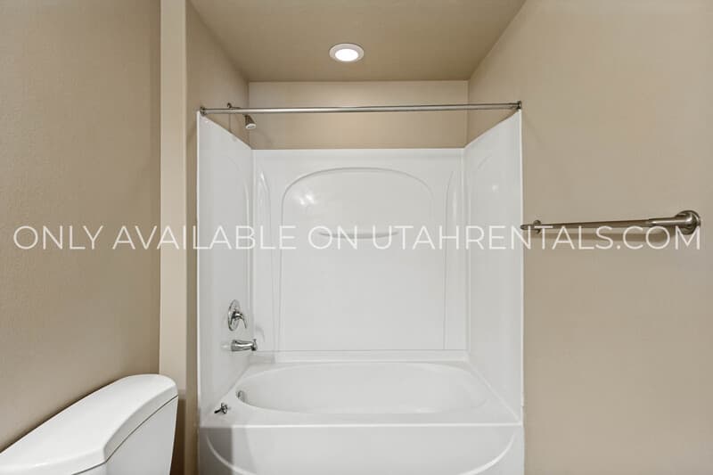 Provo Condo: 1043 Canyon Meadow Dr