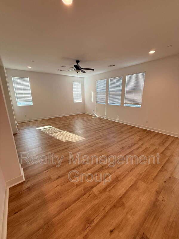 Santee House: 8711 Aruba Lane