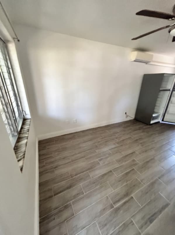 Kissimmee Condo: 317 East Monument Avenue