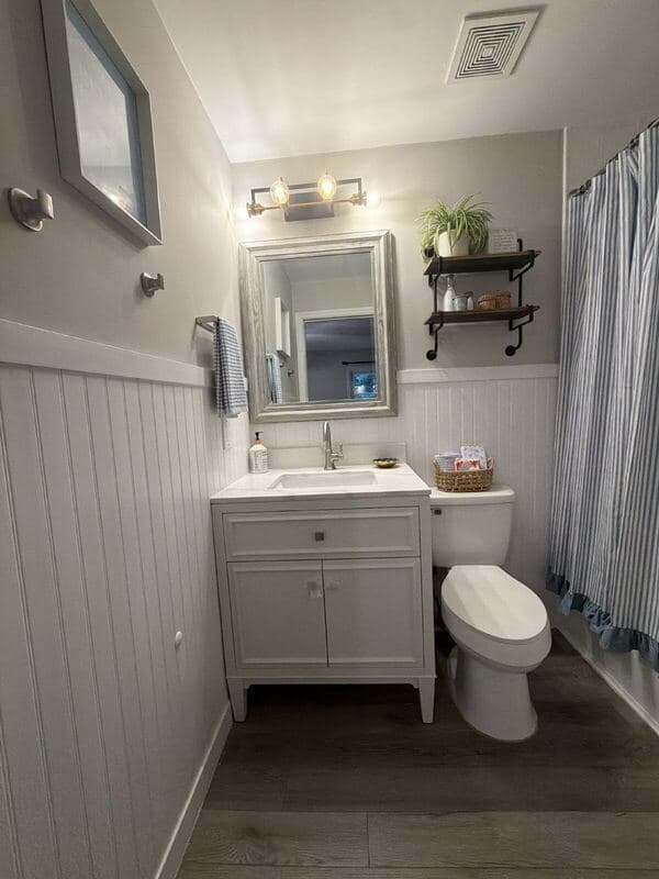 Macon House: 1121 Santa Fe Trail