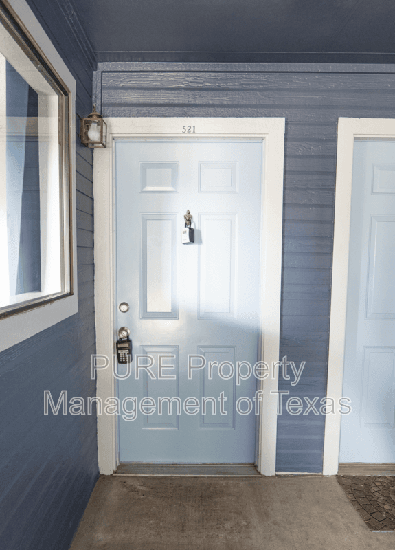 Austin Condo: 2500 Burleson Rd