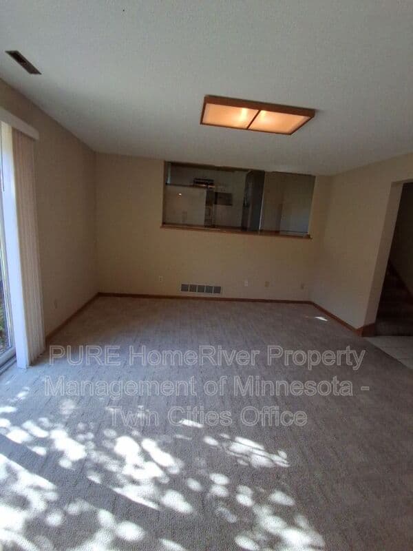 Rochester House: 2008 Hill Pl SW