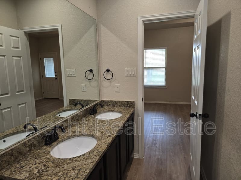 New Braunfels Condo: 217 Kaspar Way - 1