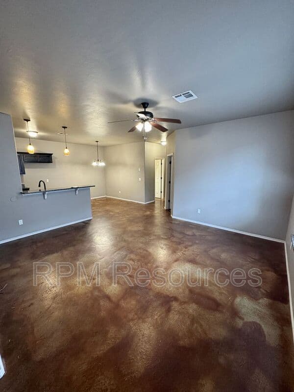 El Reno Condo: 1826 Cypress Lane