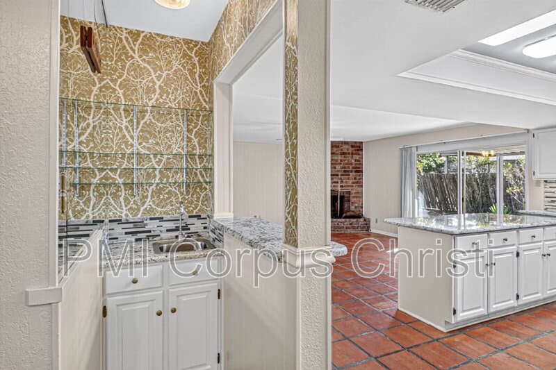Corpus Christi House: 5030 Merganser Drive