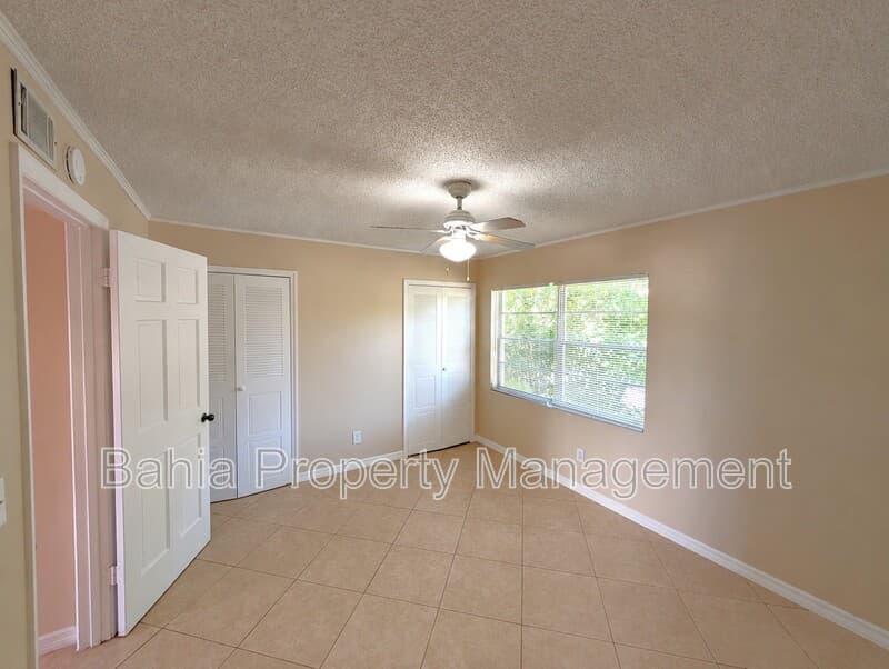 Tampa Condo: 6415 S Roberts Ave