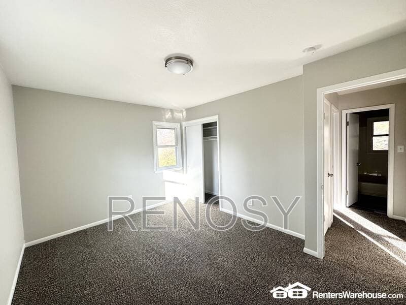 Des Moines House: 3315 SE 4th Street