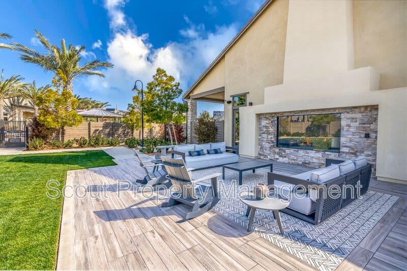 Temecula House: 32519 Brunello Way