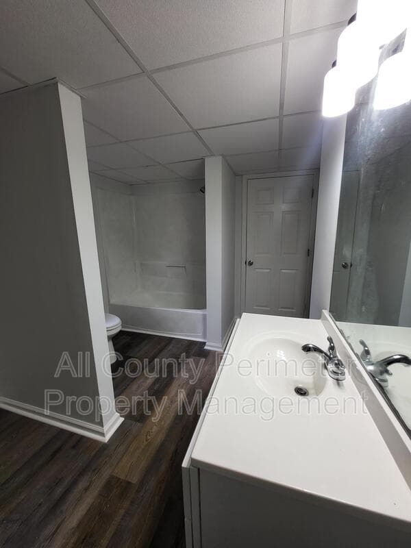 Atlanta House: 6370 Ashdale Drive