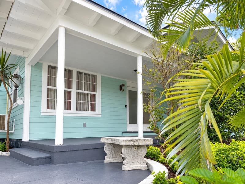 Bradenton House: 1812 12th Avenue West