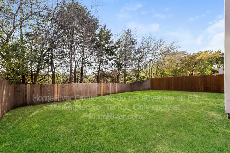 Duncanville House: 542 Alameda Ave