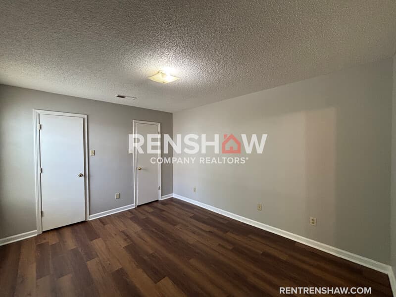 Bartlett House: 2240 Curbertson St