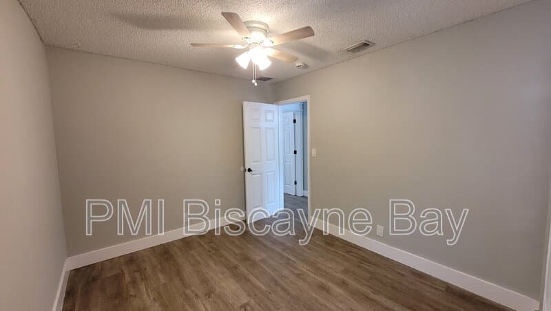 Coral Springs House: 1309 NW 89th Dr