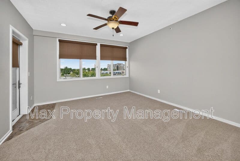 West Des Moines Condo: 640 S 50th St
