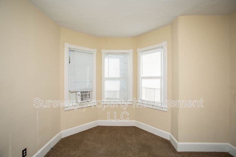 Mount Holly Condo: 224 Rutland Ave
