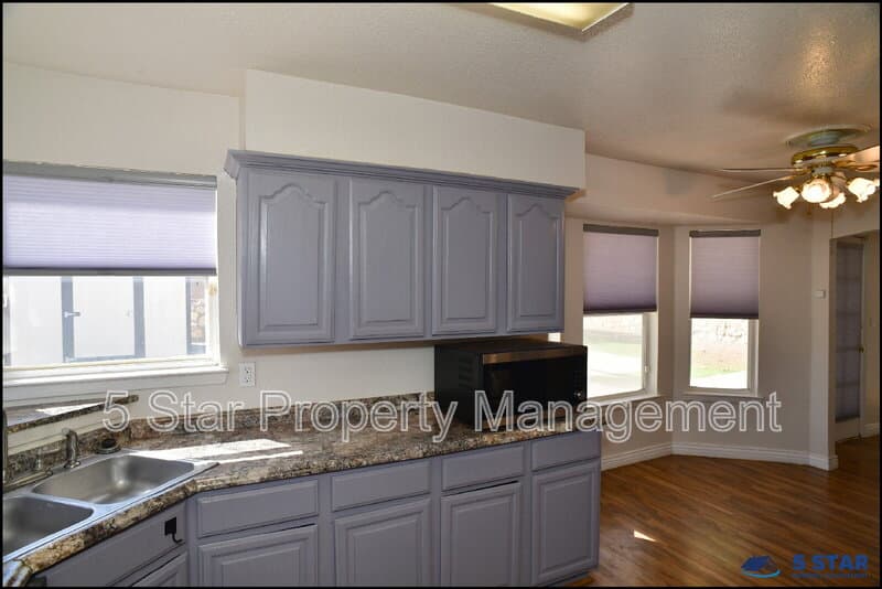 El Paso House: 12062 Ben Proctor Dr