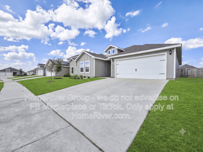Fort Worth House: 9972 Fighting Falcon Way