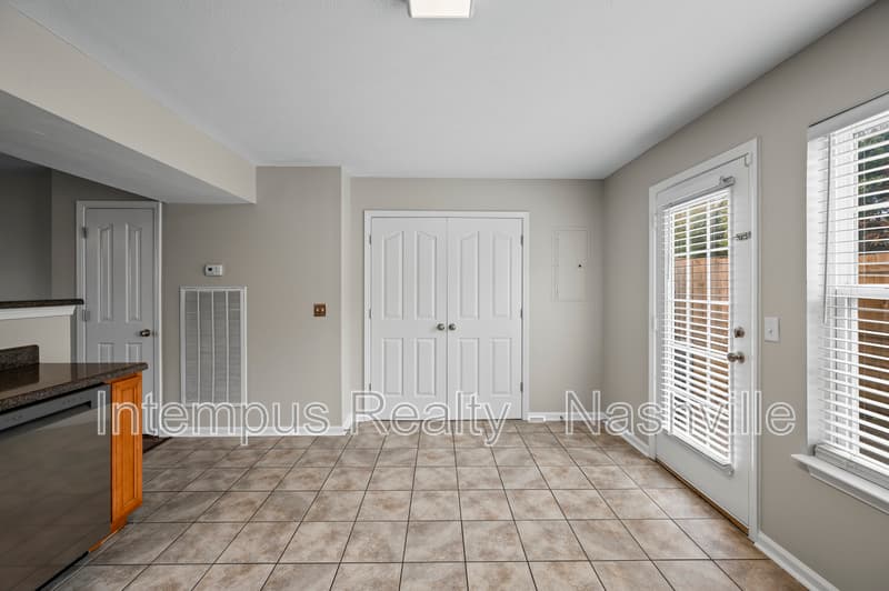 Murfreesboro Townhome: 415 Shoshone Pl