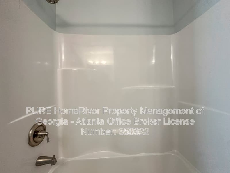 Gainesville House: 3618 Griffin Dr