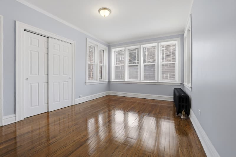Chicago Condo: 7816 South Cornell Avenue - 7820-#3W