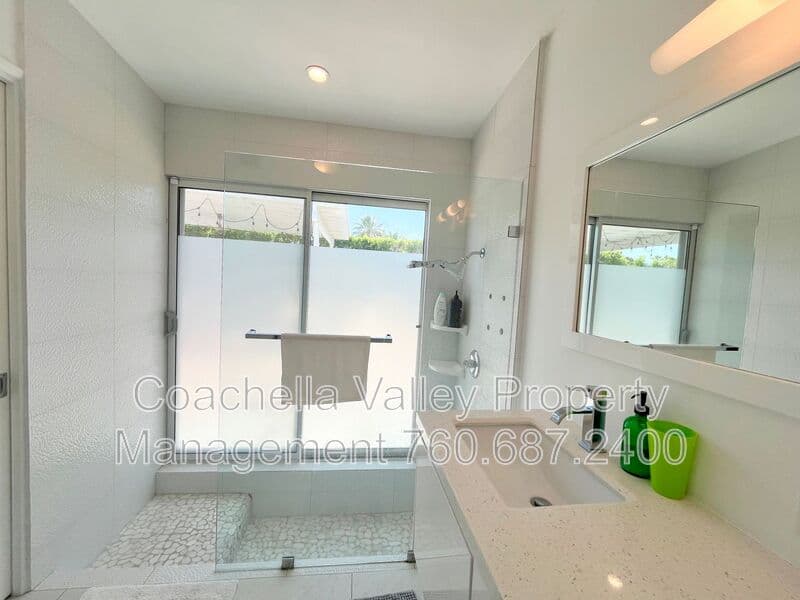 Palm Springs House: 2719 E Ventura Road