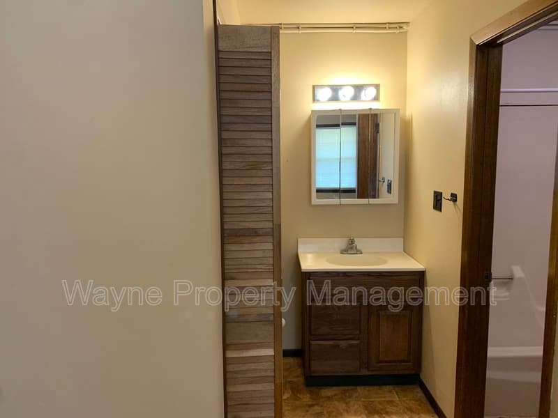 Webster City Condo: 1219 2nd St