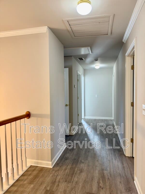 Duluth House: 3354 Roundfield Circle