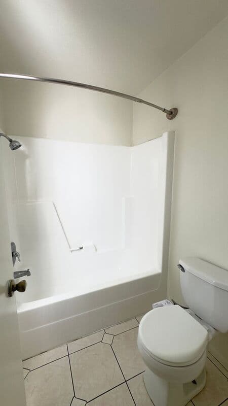Glendora House: 906 Ashworth Pl