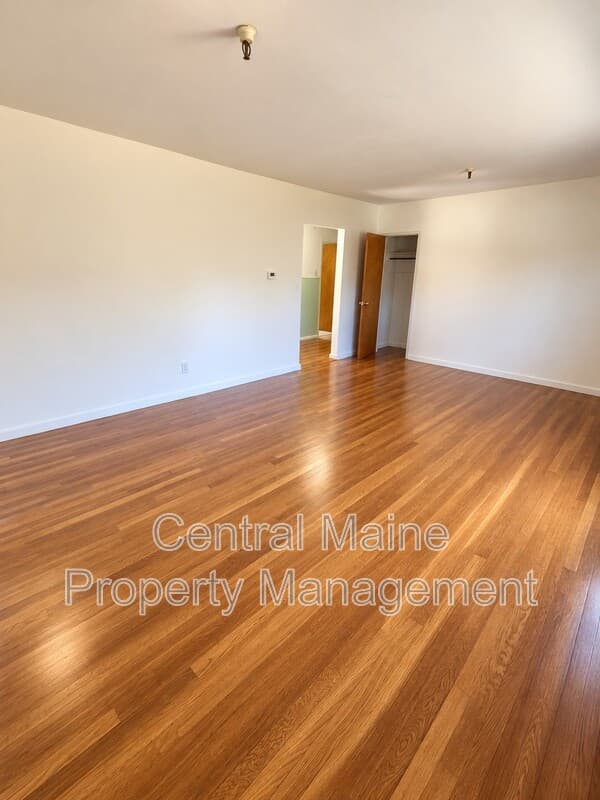 Auburn Condo: 5 Patton St. unit 4