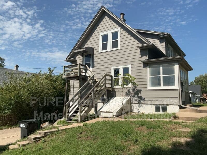 Omaha House: 3403 Arbor St