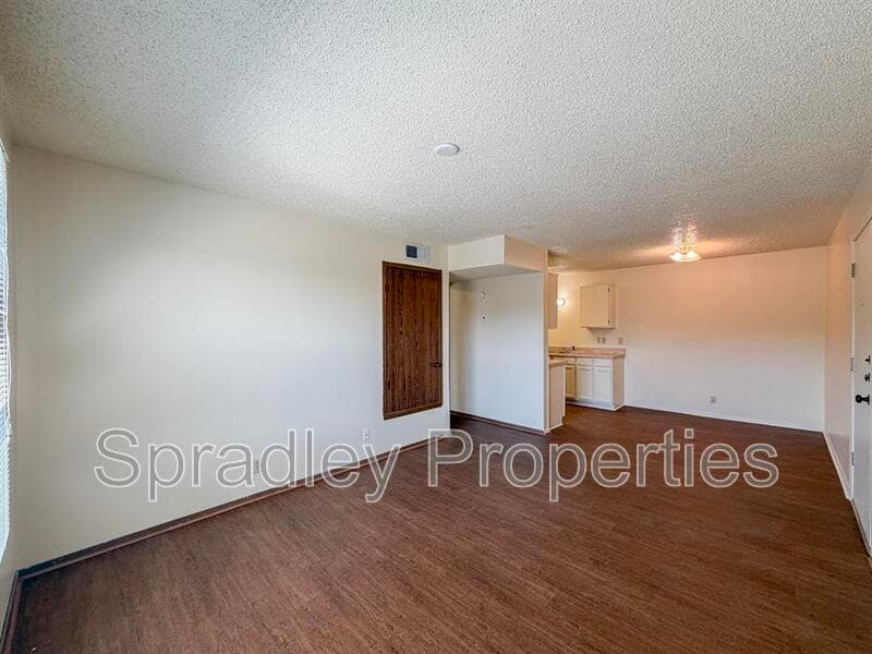 Troy Condo: 120 W Main St