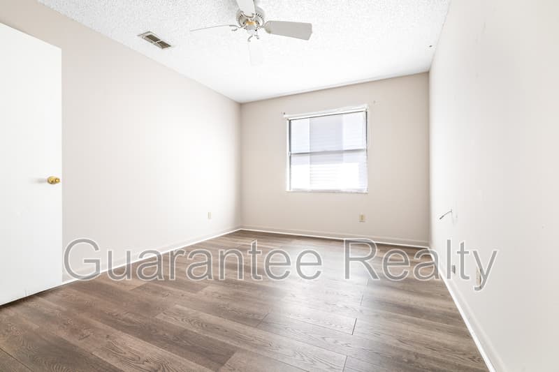 Winter Haven House: 1611 High Point Court Southwest