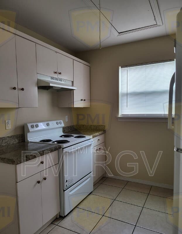 Edinburg Condo: 1502 Quitaca Dr