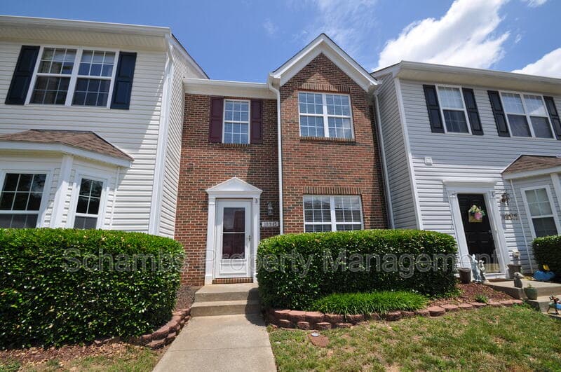 Raleigh House: 10945 Pendragon Pl