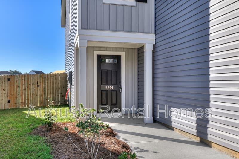 Aiken House: 5744 Cobalt Falls Bend