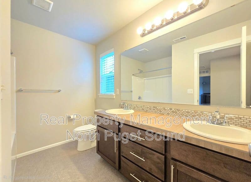 Marysville House: 8432 75th St NE
