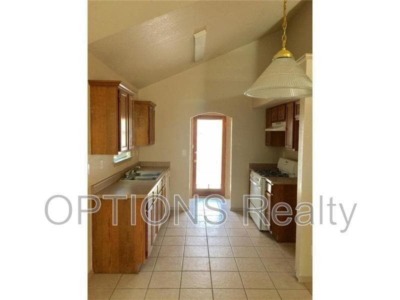 El Paso House: 4069 Tierra Venado Dr.