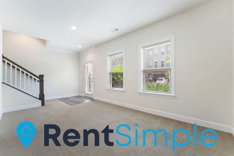 Manassas Townhome: 10520 Ratcliffe Trail