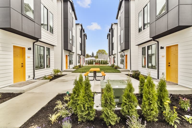Lakewood Condo: Birds Mill 7517 Grange Street West