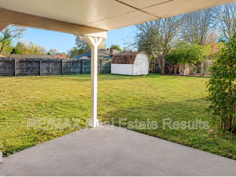 Bentonville Condo: 1810 Crouch St