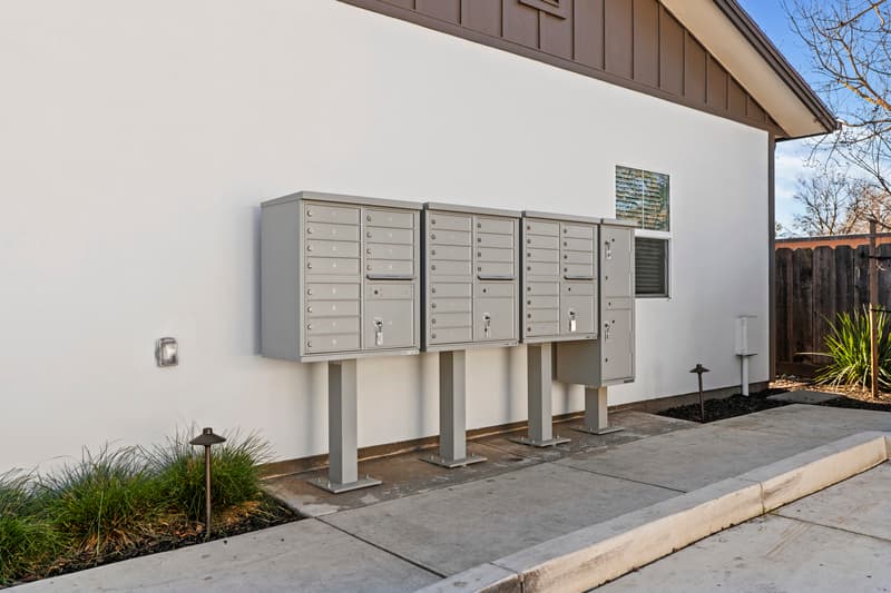 Modesto Condo: 2600 W Rumble Rd