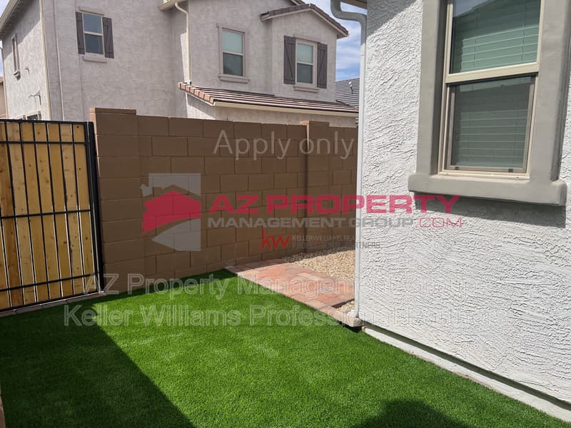 Surprise House: 14139 W Buckskin Trl