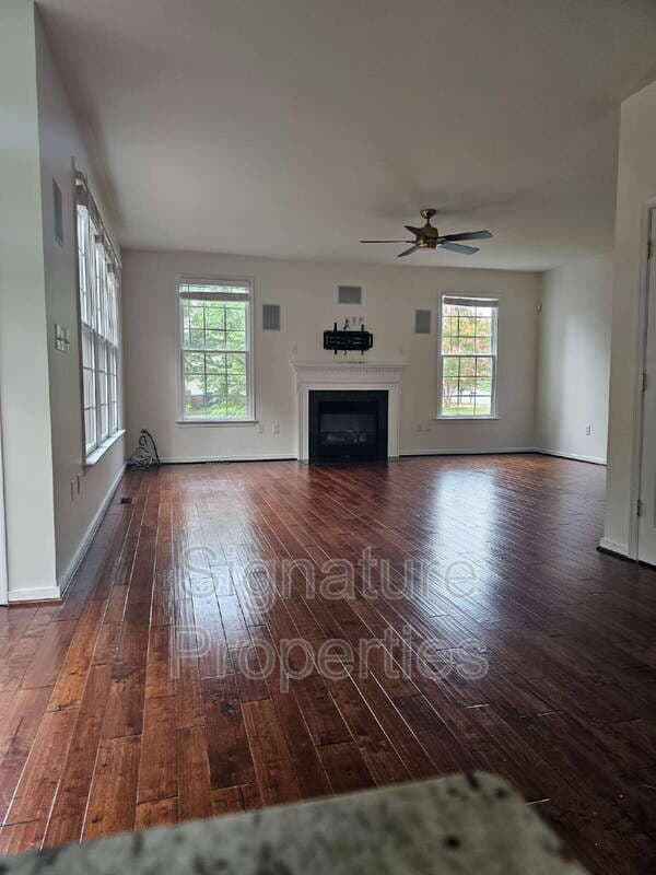Glen Allen House: 5600 Barnsley Pl