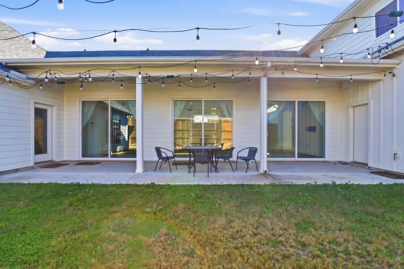 Fort Worth House: 2825 Townsend Drive