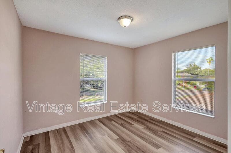 St Petersburg House: 720 Newton Avenue