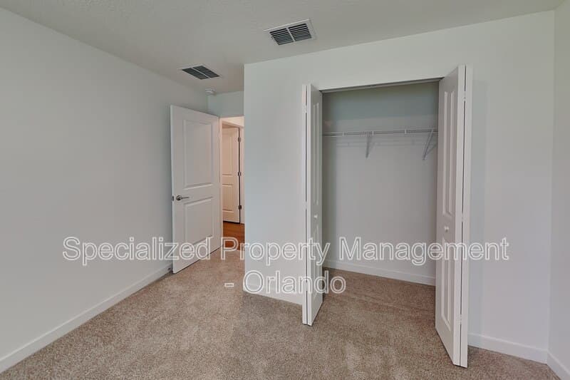 Ocala House: 4838 NW 16th Ln