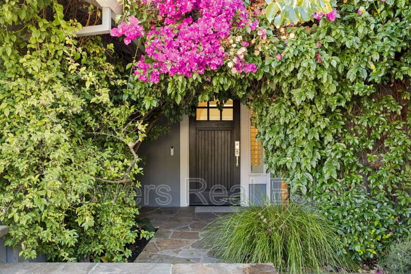 Pleasant Hill House: 26 Driftwood Court