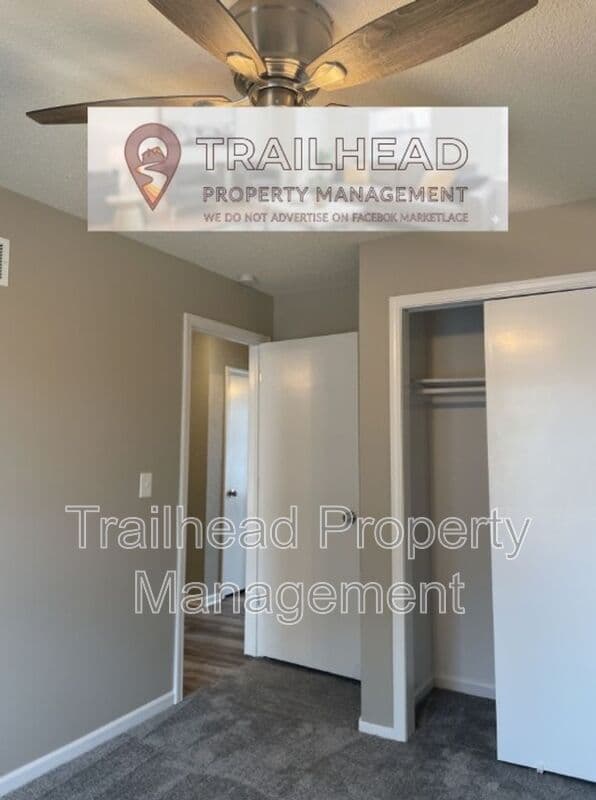 Ferrelview Townhome: 219 N Garrison Ave