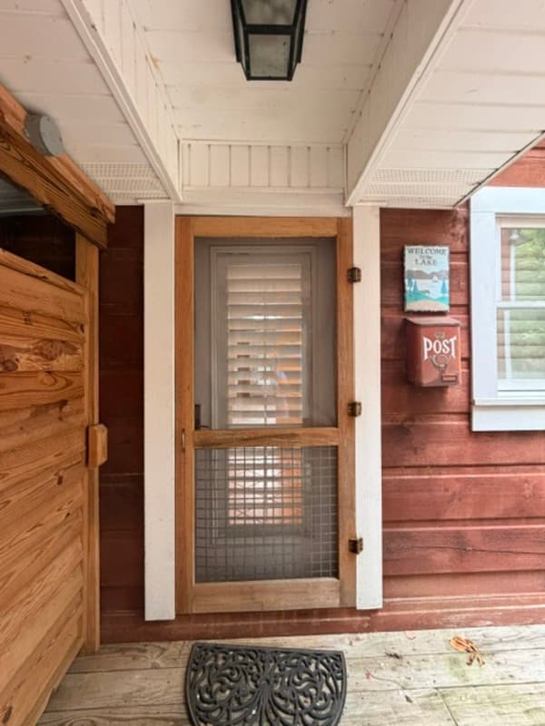 Prosperity House: 127 Oak Pointe Road